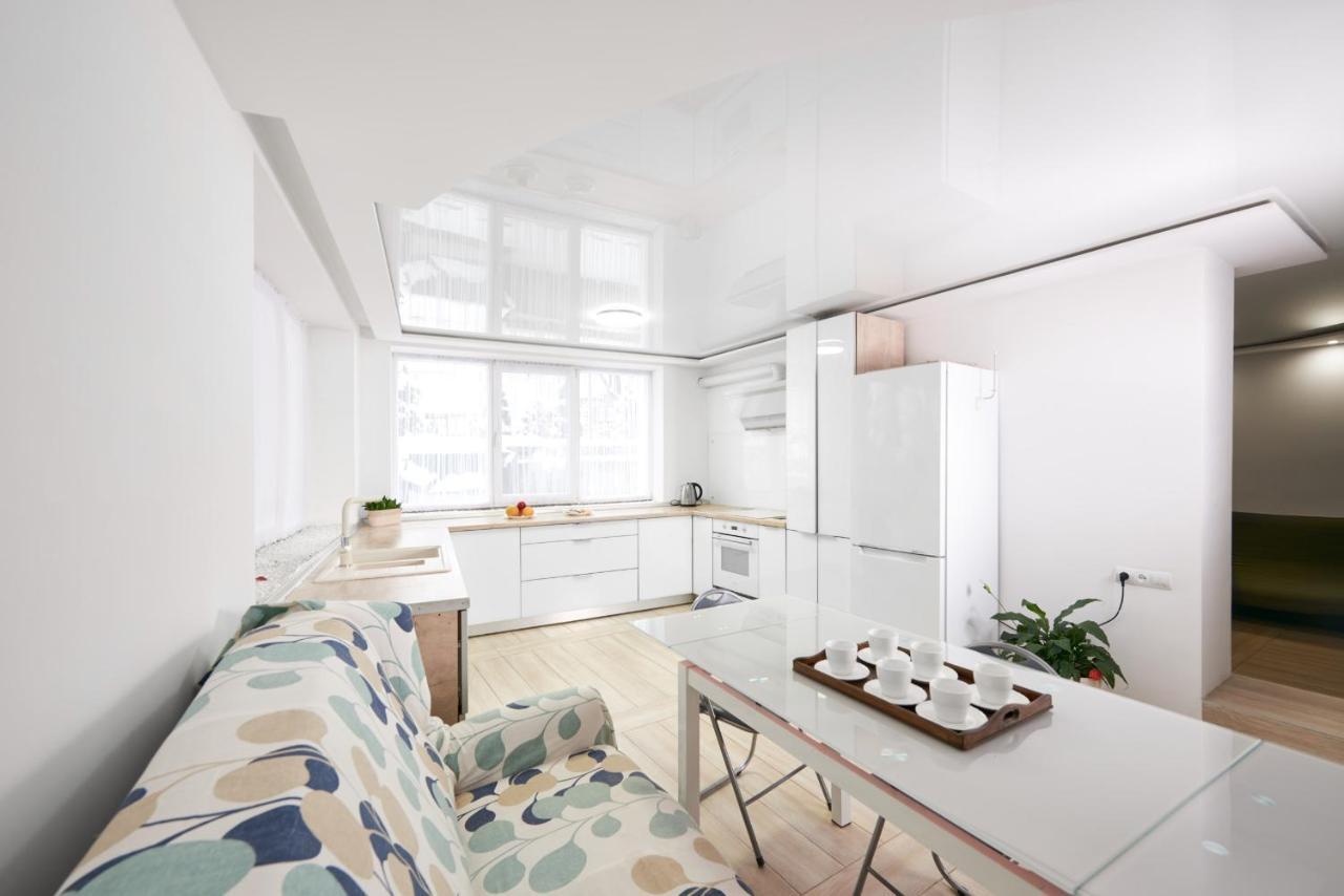 Квартира Для Вас! Вул. Голинського, 8! Apartment Lviv Exterior photo