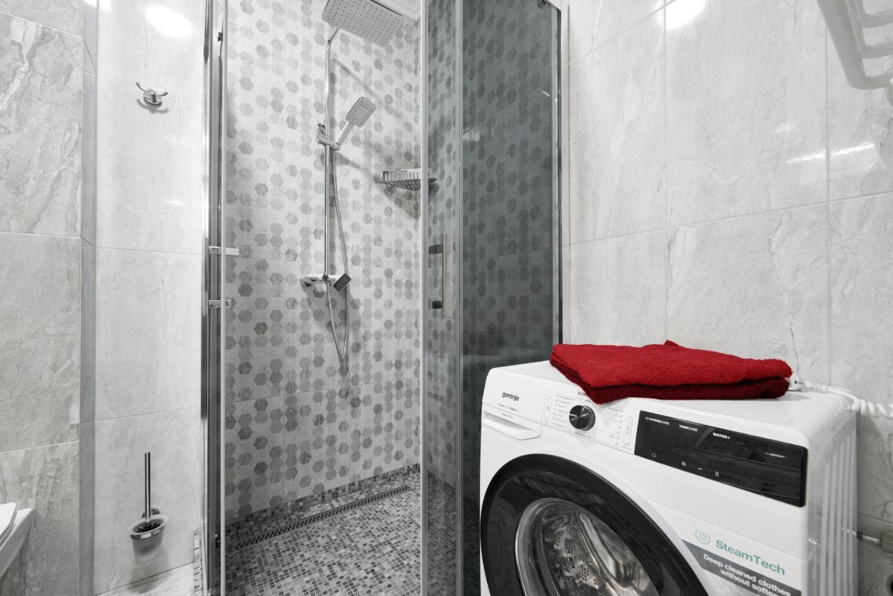 Квартира Для Вас! Вул. Голинського, 8! Apartment Lviv Exterior photo